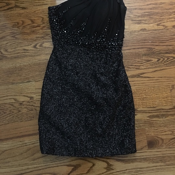 La Femme One Shoulder Sequin Dress - Picture 3 of 6